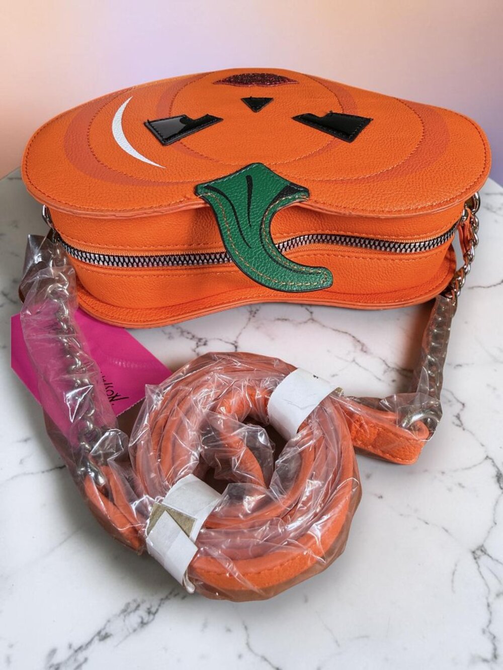 Betsey Johnson Kitsch XO Ginger Pumpkin Crossbody Bag - New With Tags - Picture 9 of 10